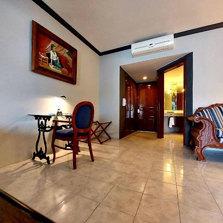 Gran Hotel Hacienda De La Noria Aguascalientes Exterior photo A room at the hotel