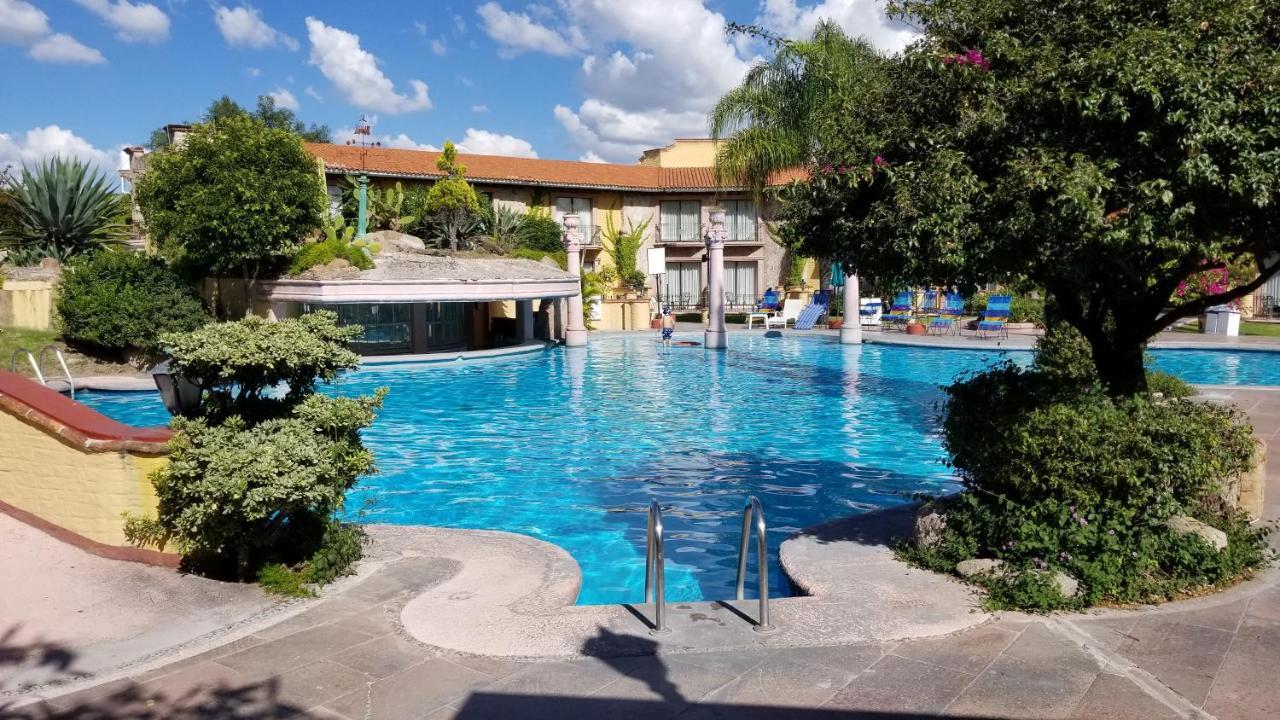 Gran Hotel Hacienda De La Noria Aguascalientes Exterior photo The swimming pool at the hotel